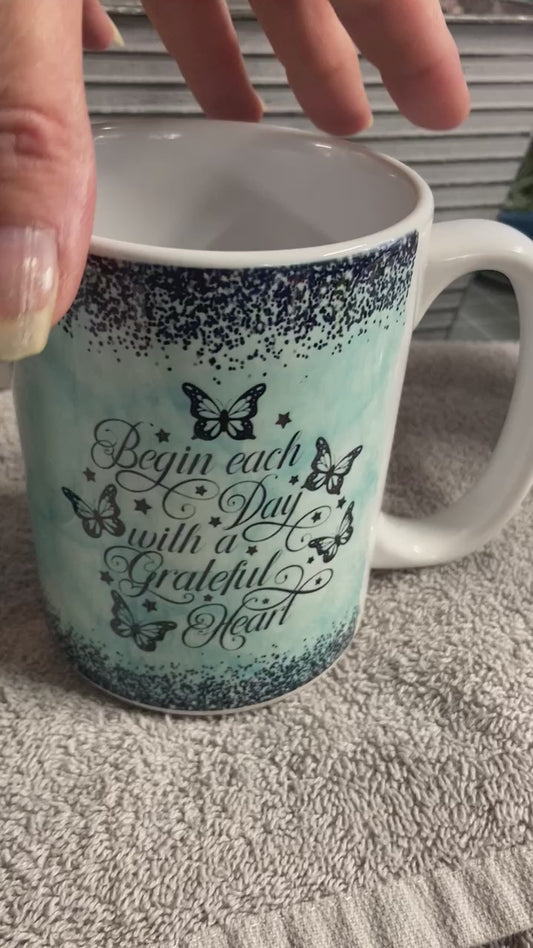 Begin each day with a Grateful Heart cup